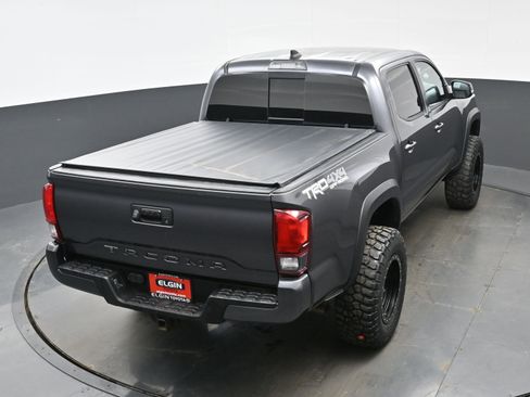 Used 2019 Toyota Tacoma TRD Off-Road image 39