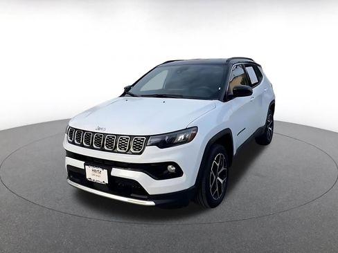 Used 2025 Jeep Compass Limited image 7