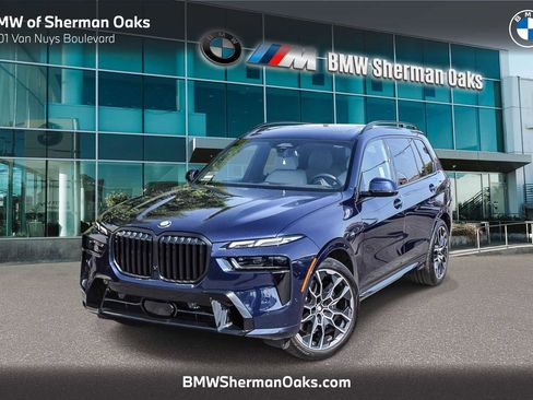 Used 2026 BMW X7 xDrive40i w/ M Sport Package AWD/4WD image 1