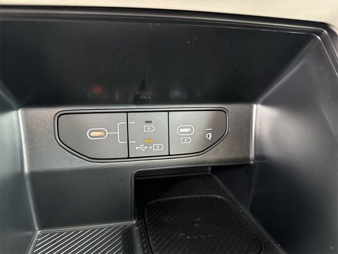 New 2025 Kia Sorento S image 37