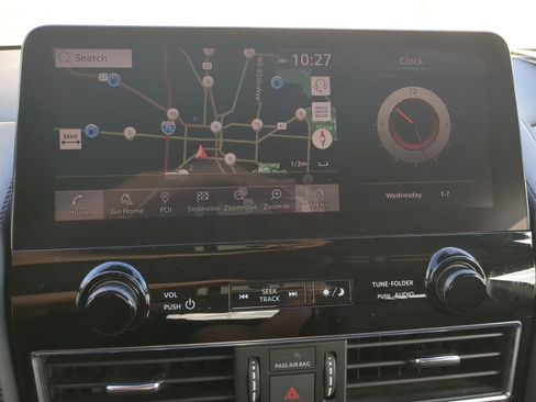 Used 2021 Nissan Armada SL w/ Captain's Chairs Package image 27