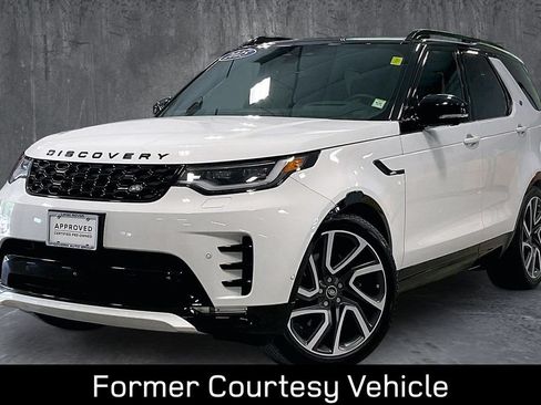 Certified 2025 Land Rover Discovery Dynamic SE AWD/4WD image 1