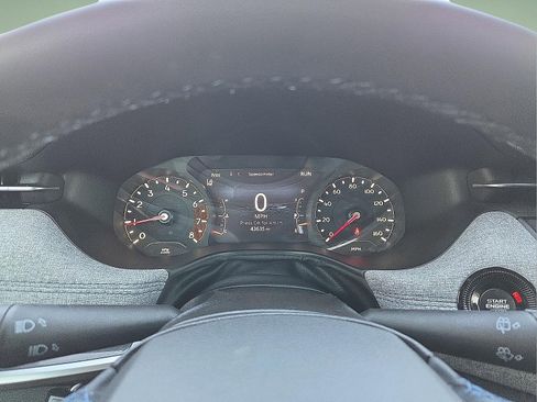 Used 2022 Jeep Compass Latitude image 23