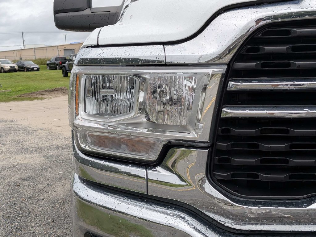 Used 2024 RAM 2500 Big Horn AWD/4WD image 9