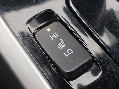 Certified 2017 Honda Accord Touring image 6