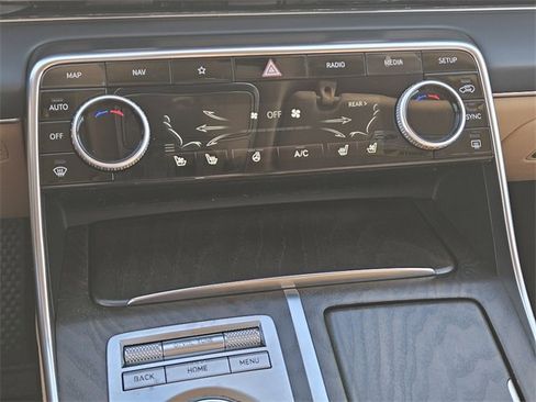 Used 2023 Genesis GV80 3.5T image 19