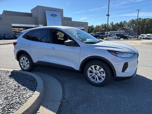 New 2026 Ford Escape Active image 2