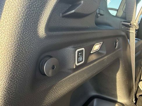 New 2025 Jeep Grand Cherokee L Limited image 27