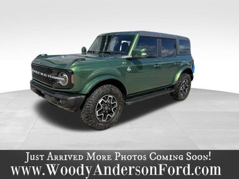 Used 2023 Ford Bronco Outer Banks AWD/4WD image 1