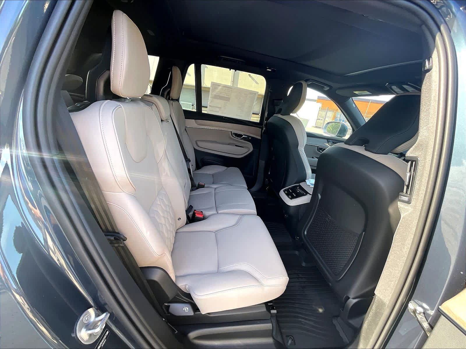 New 2027 Volvo XC90 B6 Plus AWD/4WD image 27