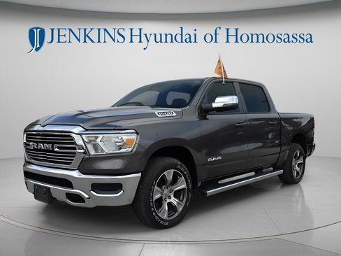Used 2023 RAM 1500 Laramie AWD/4WD image 10