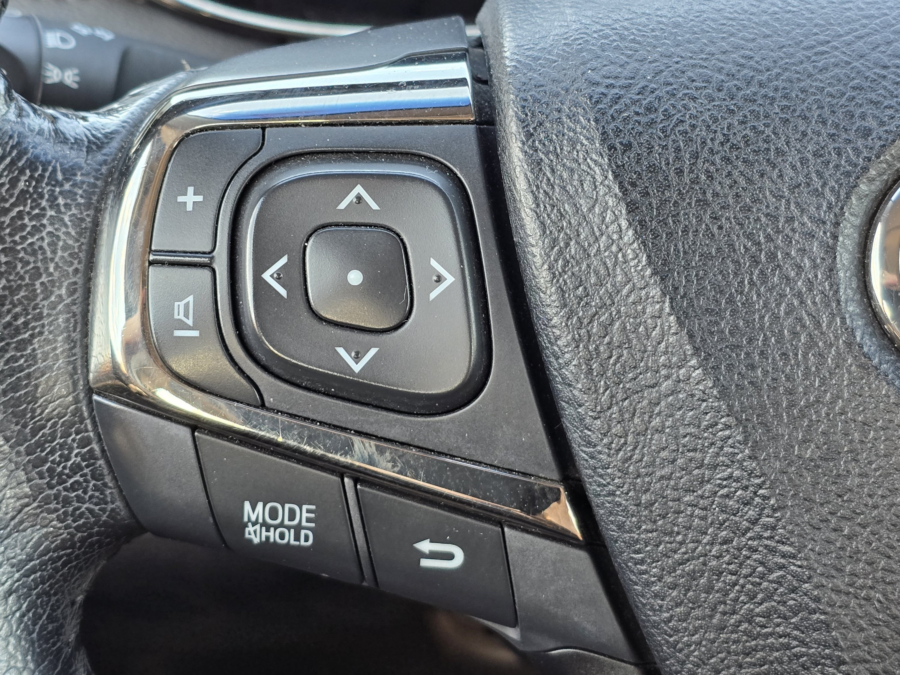 Used 2013 Toyota Avalon XLE FWD image 13