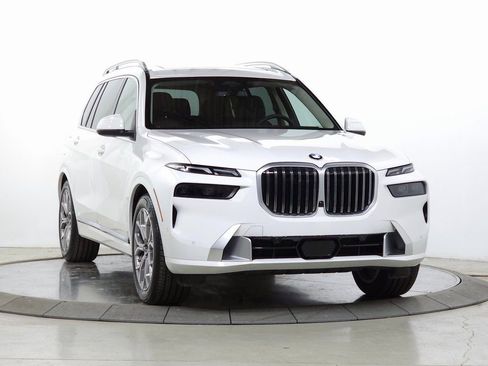 Used 2026 BMW X7 xDrive40i AWD/4WD image 1