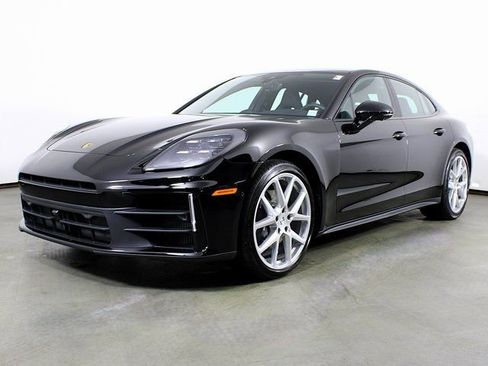 New 2026 Porsche Panamera 4 image 1