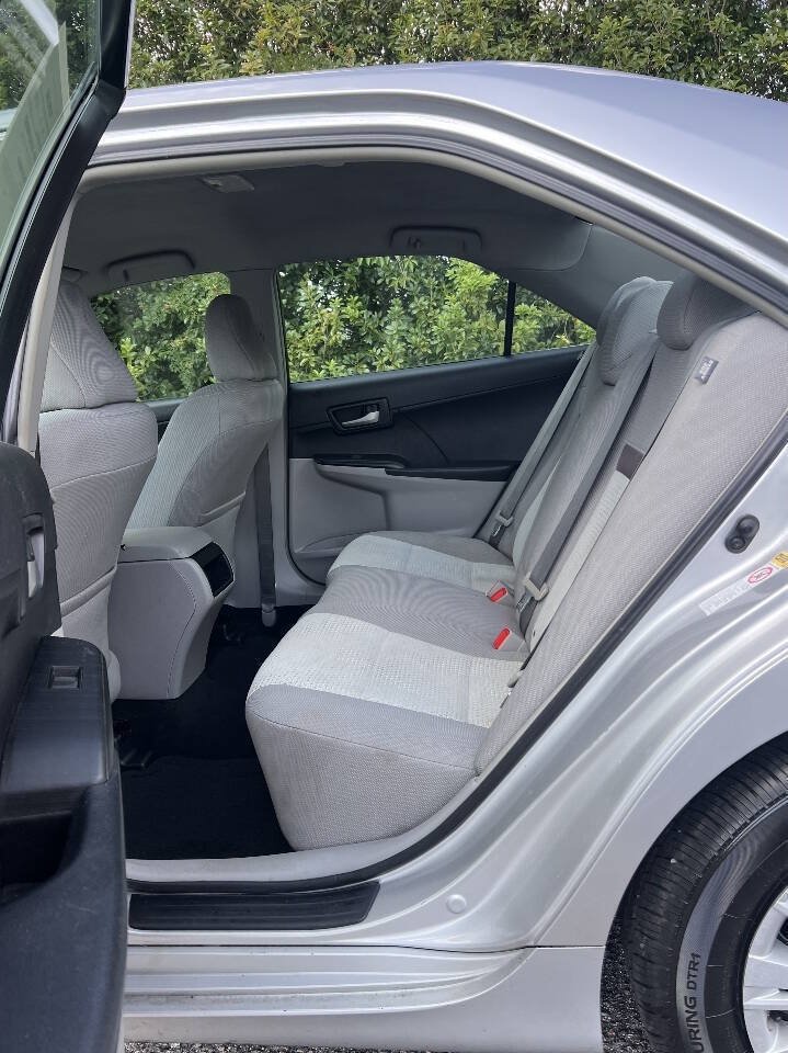 Used 2014 Toyota Camry FWD image 15