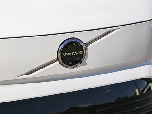 New 2025 Volvo EX90 Ultra image 11