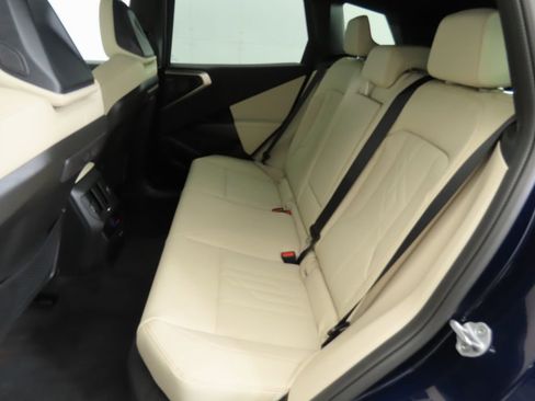 Used 2025 BMW X3 xDrive30i w/ Premium Package image 22