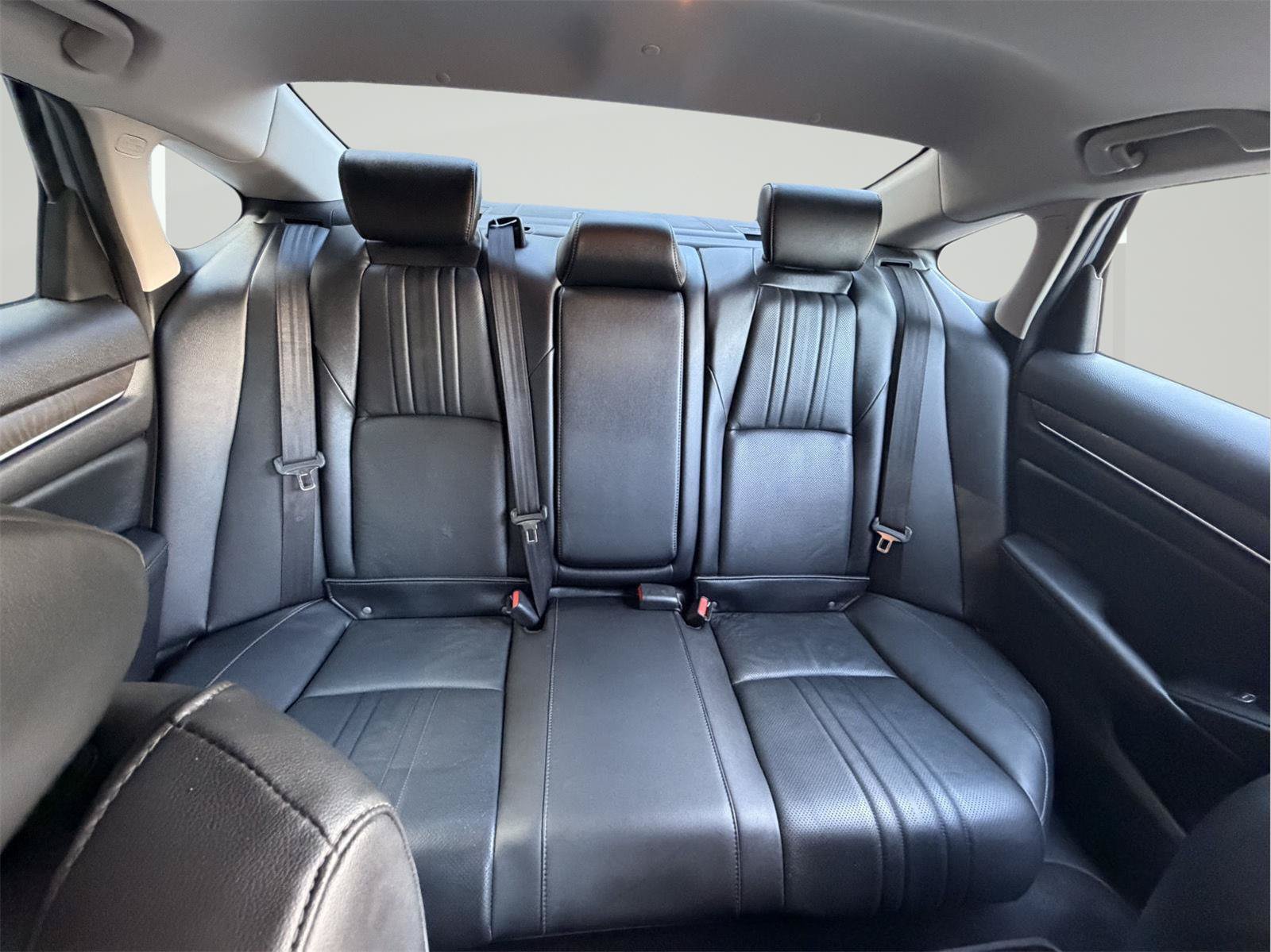 Used 2022 Honda Accord Touring image 35