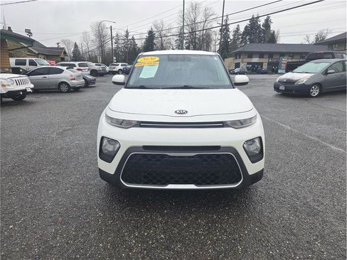 Used 2020 Kia Soul LX image 3