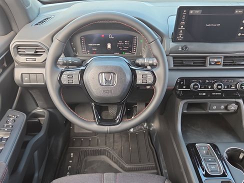 New 2026 Honda Pilot Sport image 11