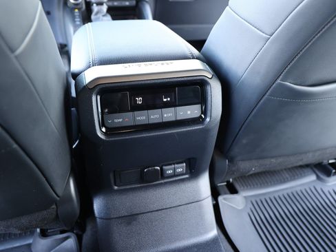 Used 2025 Toyota Land Cruiser image 48