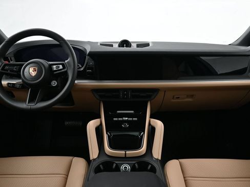 Certified 2026 Porsche Cayenne Coupe AWD/4WD image 9