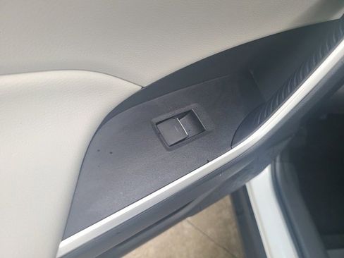 Used 2023 Toyota RAV4 XLE image 15