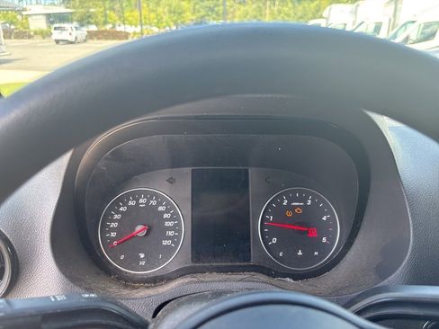 Used 2024 Mercedes-Benz Sprinter 2500 image 37
