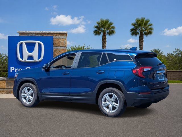 Used 2023 GMC Terrain SLE FWD image 4