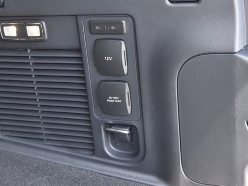 New 2025 Lincoln Navigator Reserve image 40