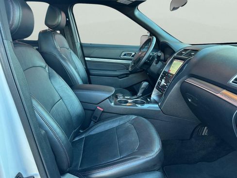 Used 2017 Ford Explorer Sport w/ Equipment Group 401A image 21