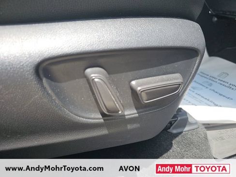 Certified 2024 Toyota Grand Highlander AWD image 38