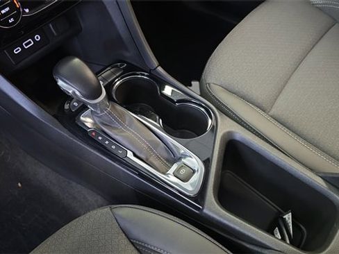 Used 2023 Buick Encore GX Select image 24