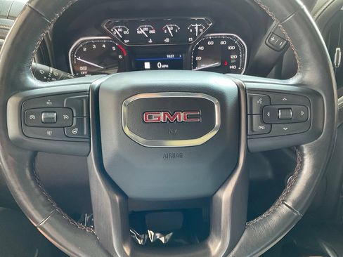 Used 2021 GMC Sierra 1500 AT4 w/ AT4 Preferred Package AWD/4WD image 10