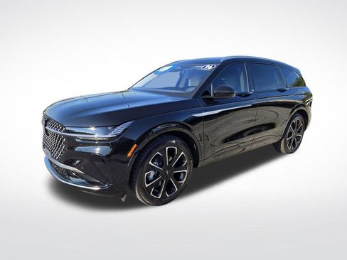 Used 2026 Lincoln Nautilus Reserve AWD/4WD image 9
