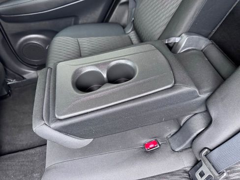 Used 2018 Nissan Rogue SV w/ Premium Package image 21