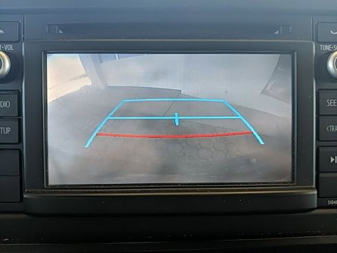 Used 2019 Toyota Tacoma SR w/ SX Package image 17