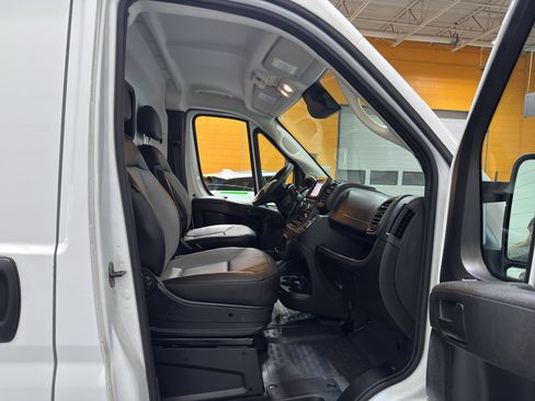 Used 2025 RAM ProMaster 3500 w/ Convenience Group FWD image 13
