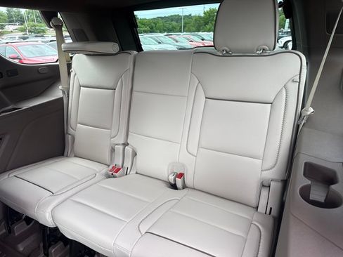 New 2026 GMC Yukon Denali w/ LPO, Floor Liner Package AWD/4WD image 7