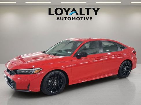 Used 2025 Honda Civic Sport image 1