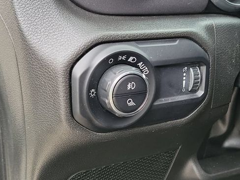 Used 2023 Jeep Gladiator Mojave w/ Cold Weather Group AWD/4WD image 7