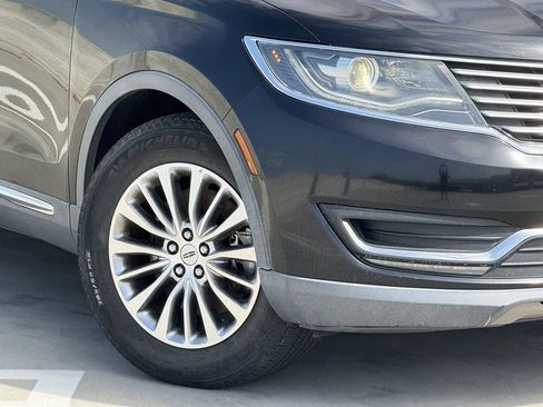 Used 2016 Lincoln MKX Select image 4