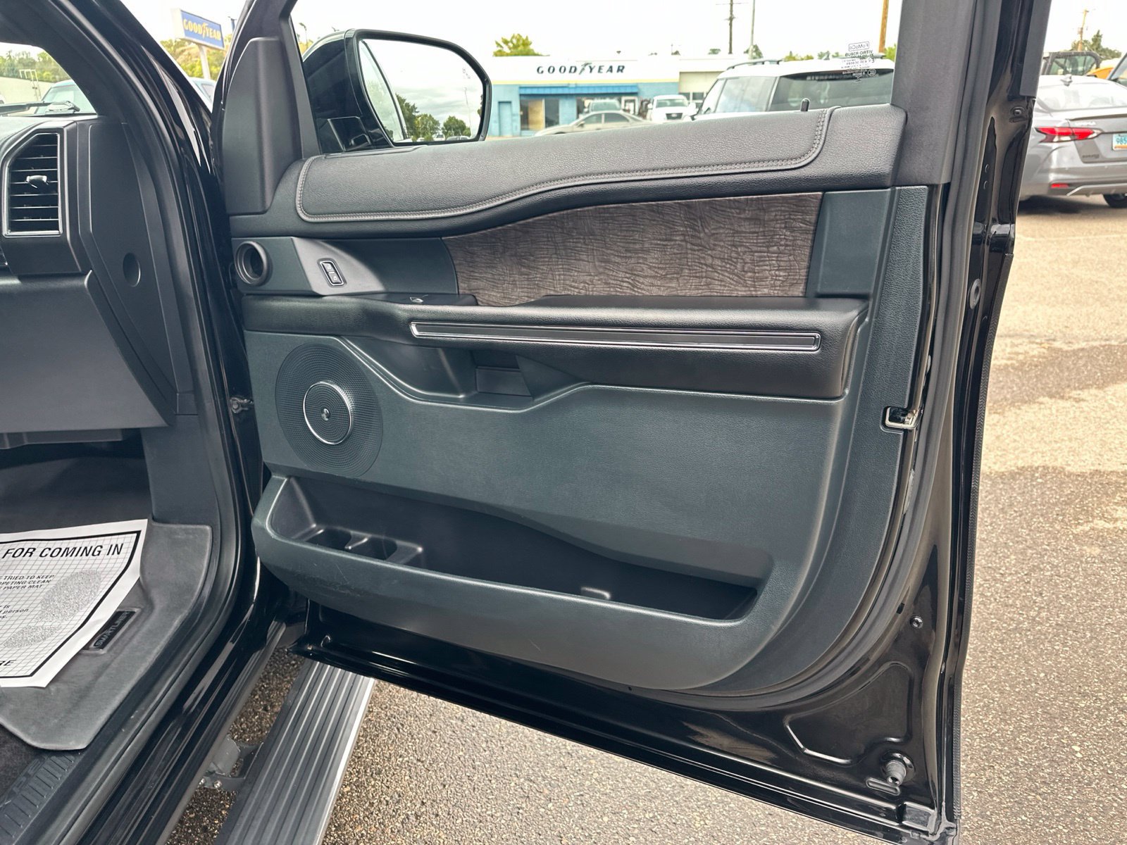 Used 2018 Ford Expedition Max Limited AWD/4WD image 40