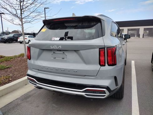 Used 2022 Kia Sorento SX image 6