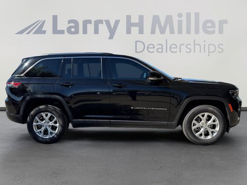 Used 2023 Jeep Grand Cherokee Limited RWD image 6