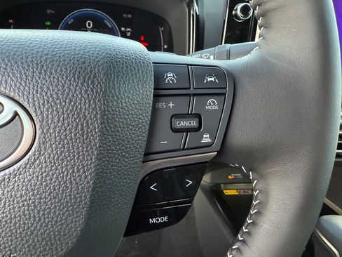 New 2026 Toyota Camry Hybrid image 30