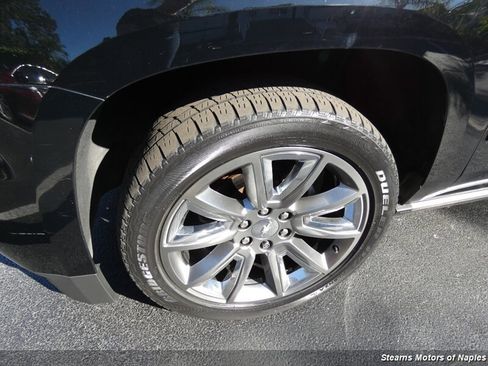 Used 2015 Chevrolet Suburban LTZ image 20