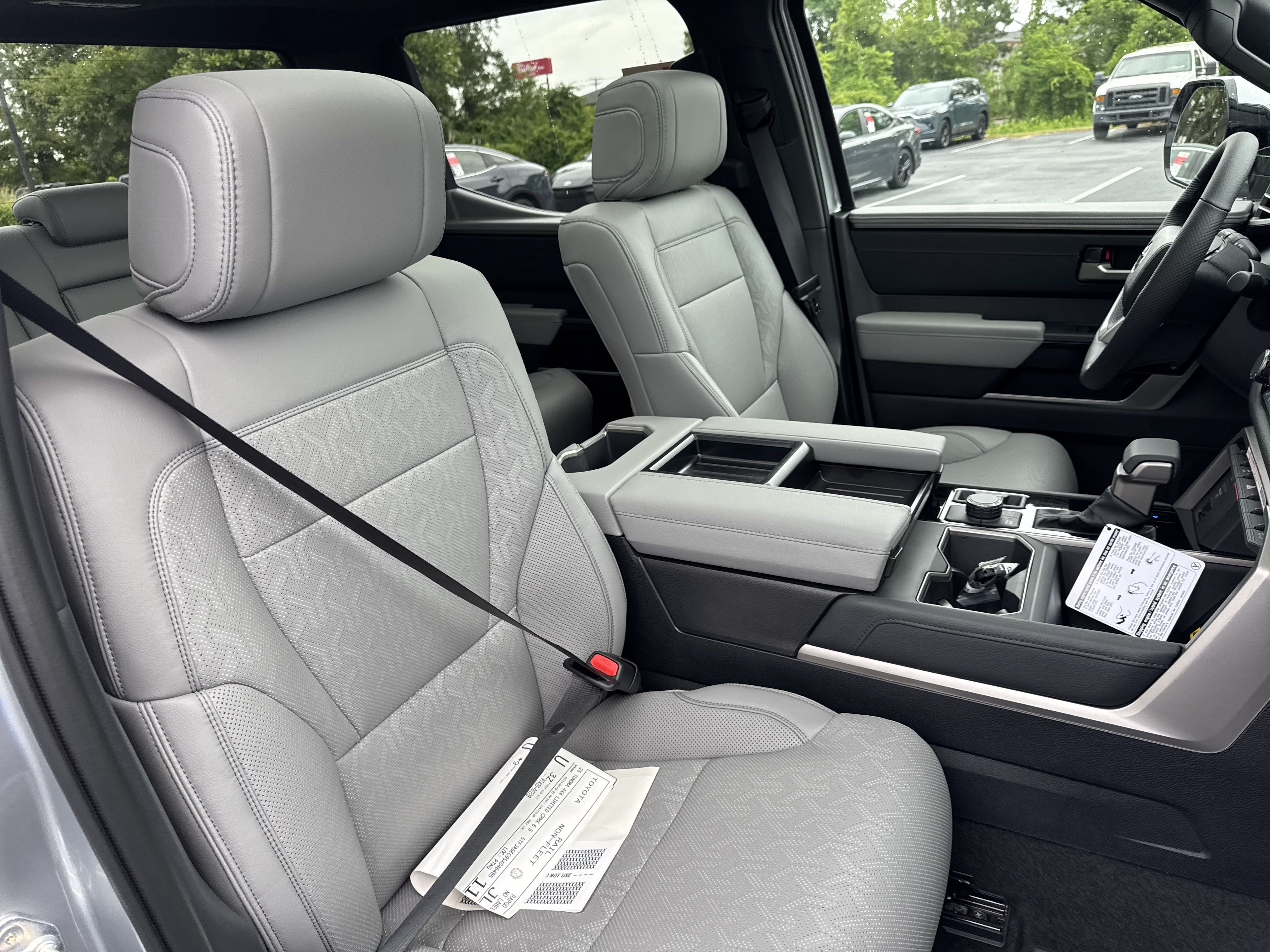 New 2025 Toyota Tundra Limited w/ Power Package AWD/4WD image 35