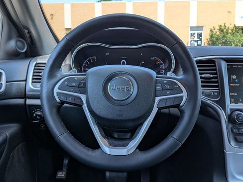Used 2015 Jeep Grand Cherokee Altitude AWD/4WD image 14