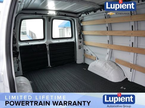 Used 2024 Chevrolet Express 2500 w/ Driver Convenience Package image 18